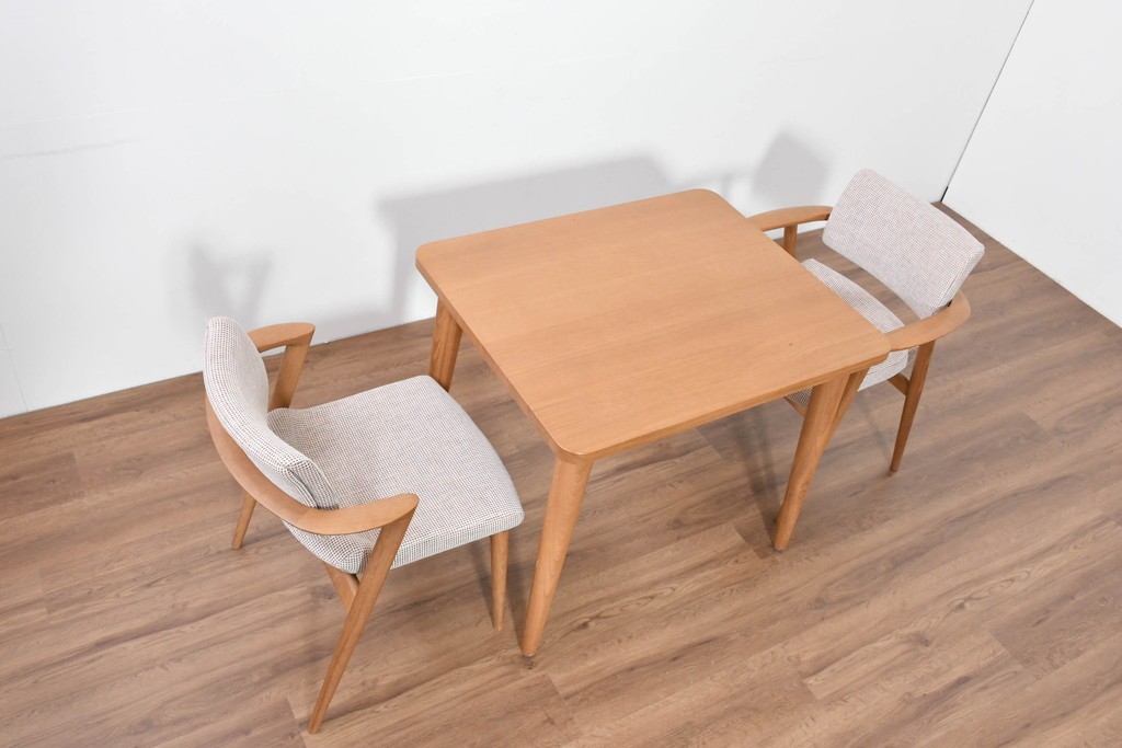 中古　美品　飛騨産業　オーク材　SEOTO(セオト)　アームのデザインがお洒落なセミアームチェア　定価約9万円　(R-086233)