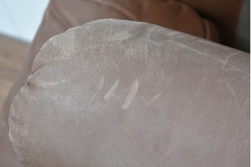 イタリアヴィンテージ　B&B イタリア(Italia)　coronado(コロナド)　レザー　希少なヴィンテージ品の1人掛けソファ2脚セット　定価(2脚合計)約150万円　(R-086234)