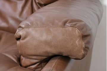 イタリアヴィンテージ　B&B イタリア(Italia)　coronado(コロナド)　レザー　希少なヴィンテージ品の1人掛けソファ2脚セット　定価(2脚合計)約150万円　(R-086234)