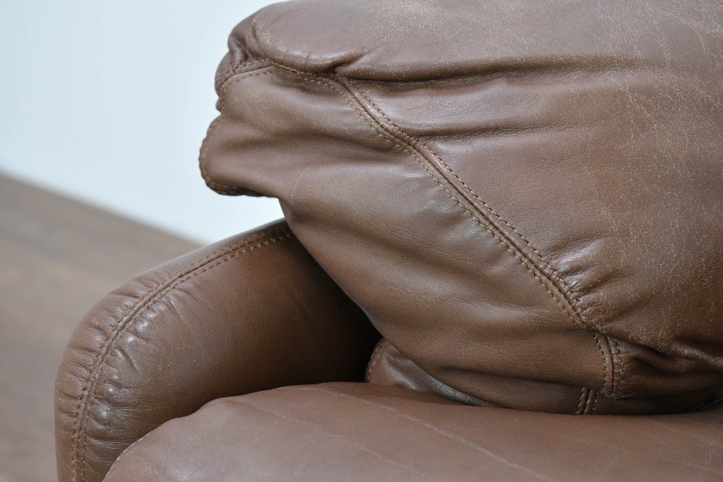 イタリアヴィンテージ　B&B イタリア(Italia)　coronado(コロナド)　レザー　希少なヴィンテージ品の1人掛けソファ2脚セット　定価(2脚合計)約150万円　(R-086234)