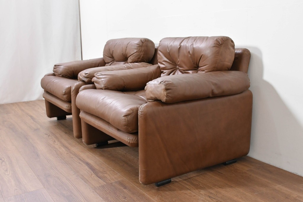 イタリアヴィンテージ　B&B イタリア(Italia)　coronado(コロナド)　レザー　希少なヴィンテージ品の1人掛けソファ2脚セット　定価(2脚合計)約150万円　(R-086234)