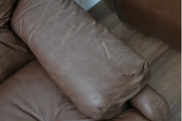 イタリアヴィンテージ　B&B イタリア(Italia)　coronado(コロナド)　レザー　希少なヴィンテージ品の1人掛けソファ2脚セット　定価(2脚合計)約150万円　(R-086234)