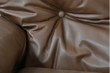 イタリアヴィンテージ　B&B イタリア(Italia)　coronado(コロナド)　レザー　希少なヴィンテージ品の1人掛けソファ2脚セット　定価(2脚合計)約150万円　(R-086234)