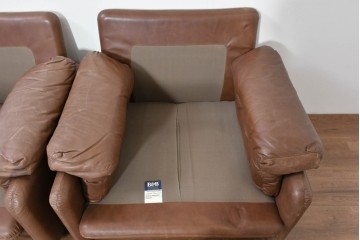 イタリアヴィンテージ　B&B イタリア(Italia)　coronado(コロナド)　レザー　希少なヴィンテージ品の1人掛けソファ2脚セット　定価(2脚合計)約150万円　(R-086234)