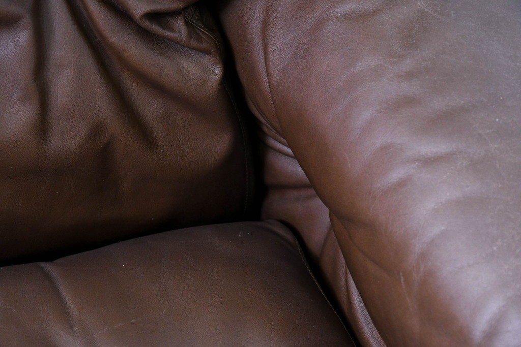 イタリアヴィンテージ　B&B イタリア(Italia)　coronado(コロナド)　レザー　希少なヴィンテージ品の1人掛けソファ2脚セット　定価(2脚合計)約150万円　(R-086234)