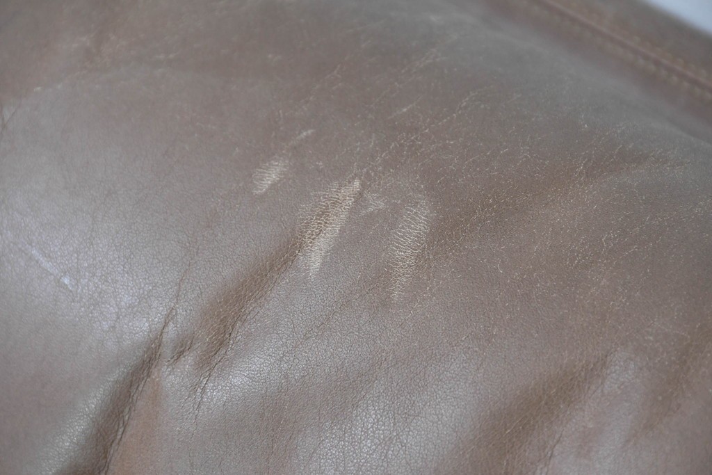 イタリアヴィンテージ　B&B イタリア(Italia)　coronado(コロナド)　レザー　希少なヴィンテージ品の1人掛けソファ2脚セット　定価(2脚合計)約150万円　(R-086234)