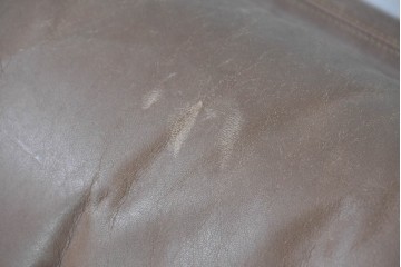 イタリアヴィンテージ　B&B イタリア(Italia)　coronado(コロナド)　レザー　希少なヴィンテージ品の1人掛けソファ2脚セット　定価(2脚合計)約150万円　(R-086234)