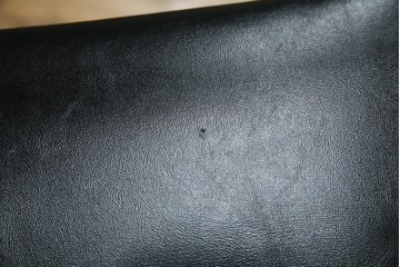 中古　秋田木工　NO.202　曲げ木の技が光る黒座面のスタッキングスツール　(R-086235)