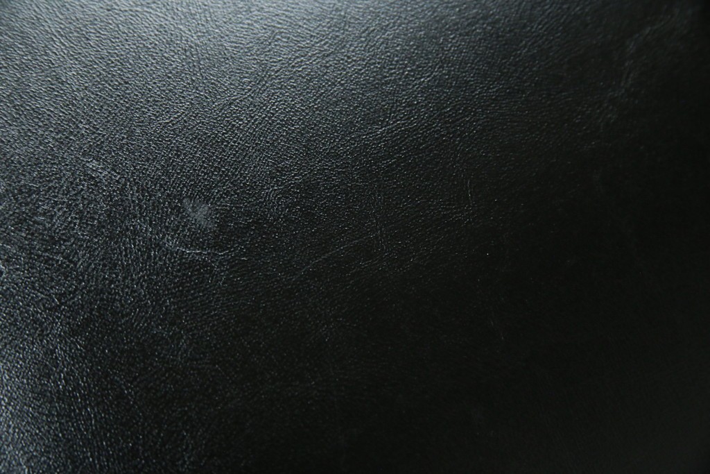 中古　秋田木工　NO.202　曲げ木の技が光る黒座面のスタッキングスツール　(R-086235)