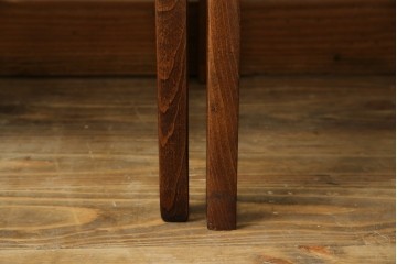 中古　秋田木工　NO.202　曲げ木の技が光る黒座面のスタッキングスツール　(R-086235)