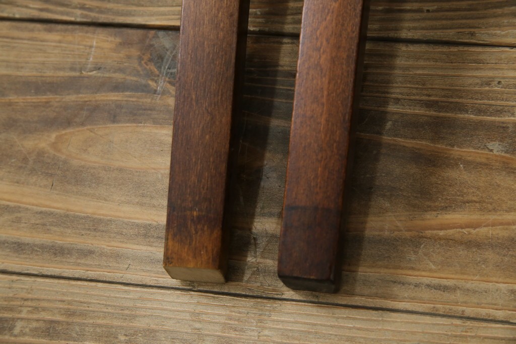 中古　秋田木工　NO.202　曲げ木の技が光る黒座面のスタッキングスツール　(R-086235)