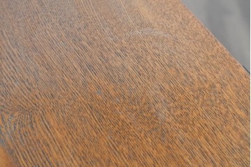 中古　龍の金具　閂(かんぬき)付き　時代箪笥デザインのアンティーク調サイドボード　(R-086236)