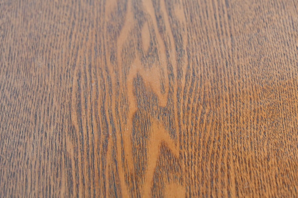 中古　龍の金具　閂(かんぬき)付き　時代箪笥デザインのアンティーク調サイドボード　(R-086236)