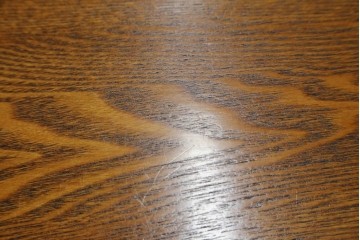 中古　閂(かんぬき)付き　龍の金具が目を引く、時代箪笥デザインのアンティーク調チェスト　(R-086236)