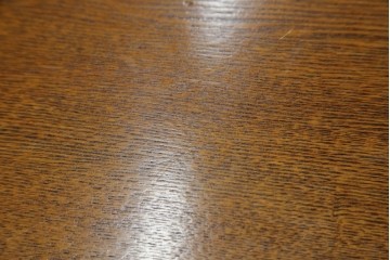 中古　閂(かんぬき)付き　龍の金具が目を引く、時代箪笥デザインのアンティーク調チェスト　(R-086236)