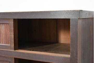 和製アンティーク　明治期　激レアデザイン　黒柿材の自然な模様がアクセントの水屋箪笥　(R-086238)