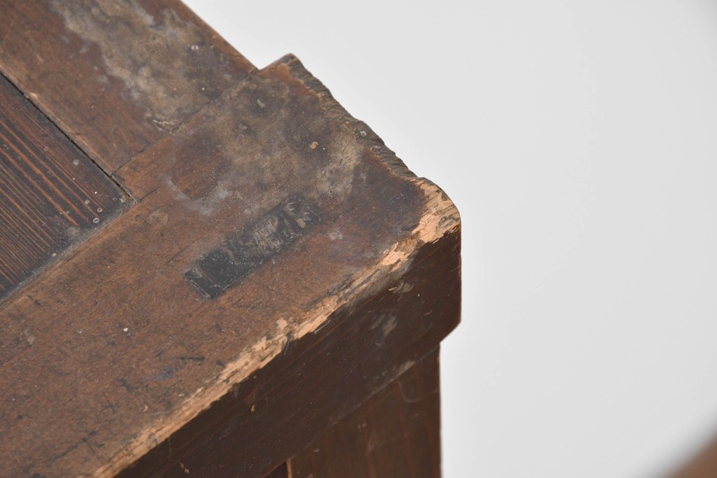 和製アンティーク　明治期　激レアデザイン　黒柿材の自然な模様がアクセントの水屋箪笥　(R-086238)