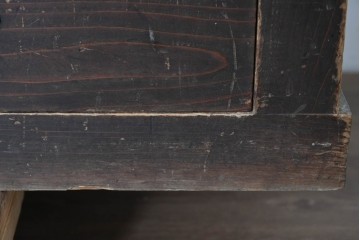 和製アンティーク　明治期　激レアデザイン　黒柿材の自然な模様がアクセントの水屋箪笥　(R-086238)