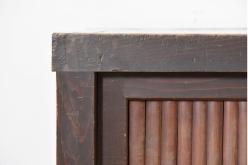 和製アンティーク　明治期　激レアデザイン　黒柿材の自然な模様がアクセントの水屋箪笥　(R-086238)