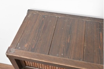 和製アンティーク　明治期　激レアデザイン　黒柿材の自然な模様がアクセントの水屋箪笥　(R-086238)