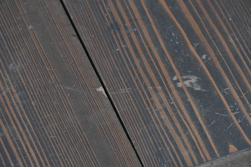 和製アンティーク　明治期　激レアデザイン　黒柿材の自然な模様がアクセントの水屋箪笥　(R-086238)