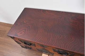 中古　美品　岩谷堂箪笥　重厚な金具と力強い木目が魅力のテレビボード　(R-086239)