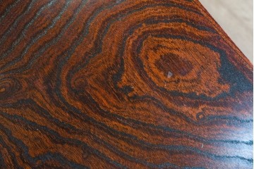 中古　美品　岩谷堂箪笥　重厚な金具と力強い木目が魅力のテレビボード　(R-086239)