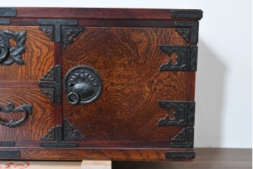 中古　美品　岩谷堂箪笥　重厚な金具と力強い木目が魅力のテレビボード　(R-086239)