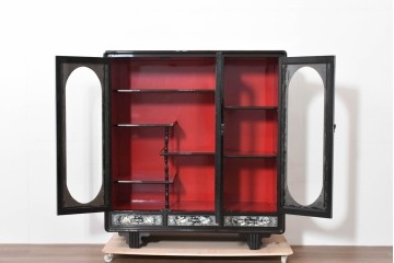 中古　韓国民芸家具　美品　高級品!!　幻想的な螺鈿細工が施された違い棚付きキャビネット　定価推定70～90万円　(R-086240)