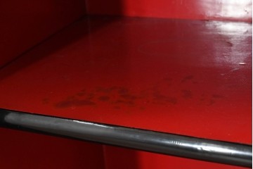 中古　韓国民芸家具　美品　高級品!!　幻想的な螺鈿細工が施されたガラス引き戸のキャビネット　定価推定70～90万円　(R-086241)