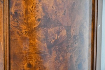 中古　美品　イタリア　マホガニー材　バール杢が美しいキャビネット　(R-086243)