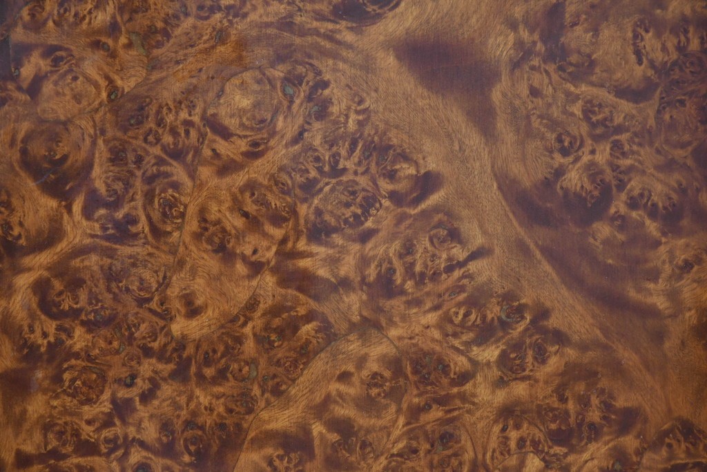 中古　美品　イタリア　マホガニー材　バール杢が美しいキャビネット　(R-086243)