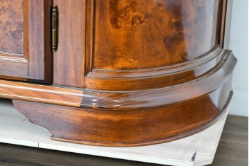 中古　美品　イタリア　マホガニー材　バール杢が美しいキャビネット　(R-086243)