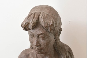 和製ヴィンテージ　昭和63年　彫刻家 中村博直作　柔らかな曲線で表現した木彫りの女性像　(R-086247)