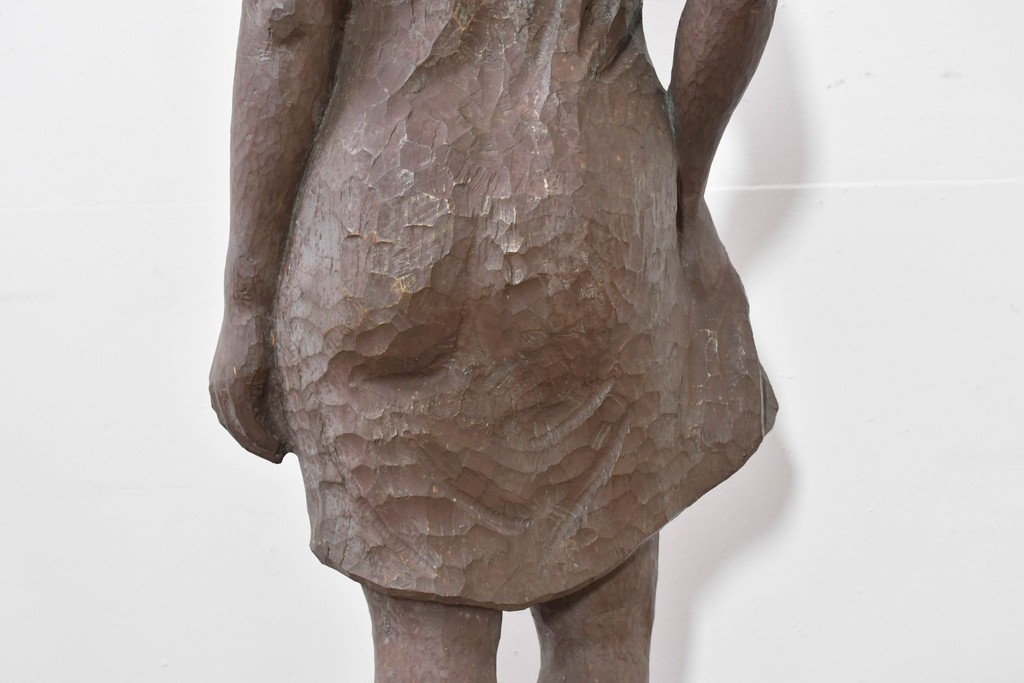 和製ヴィンテージ　昭和63年　彫刻家 中村博直作　柔らかな曲線で表現した木彫りの女性像　(R-086247)