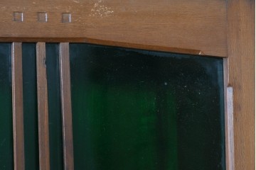 和製アンティーク　栓材　大正ロマン薫る色ガラス入りのキャビネット　(R-086248)