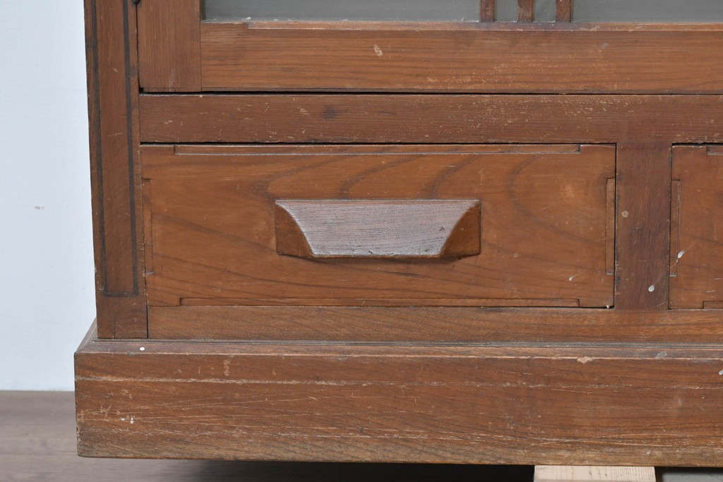 和製アンティーク　栓材　大正ロマン薫る色ガラス入りのキャビネット　(R-086248)