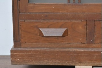 和製アンティーク　栓材　大正ロマン薫る色ガラス入りのキャビネット　(R-086248)