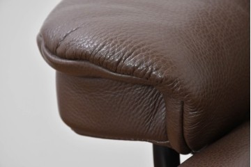 中古　美品　EKORNES(エコーネス)　本革　ストレスレス レノ クラシック(S)　包み込むような座り心地のリクライニングチェアとオットマンのセット　定価約45万円　(R-086249)