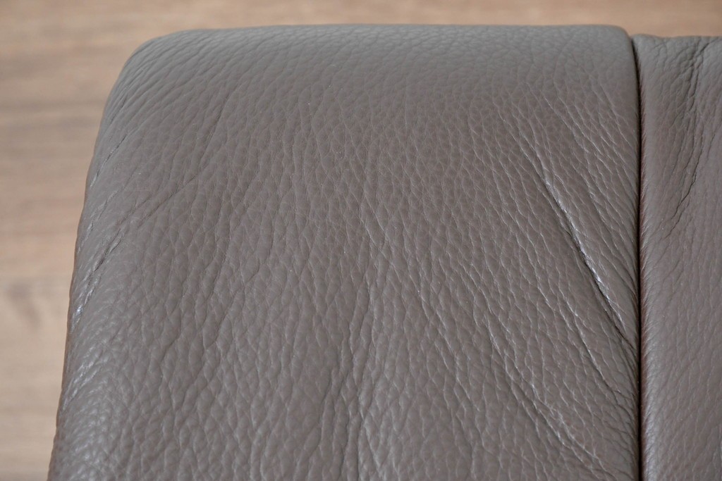 中古　美品　EKORNES(エコーネス)　本革　ストレスレス レノ クラシック(S)　包み込むような座り心地のリクライニングチェアとオットマンのセット　定価約45万円　(R-086249)