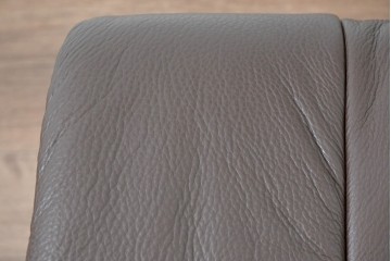 中古　美品　EKORNES(エコーネス)　本革　ストレスレス レノ クラシック(S)　包み込むような座り心地のリクライニングチェアとオットマンのセット　定価約45万円　(R-086249)