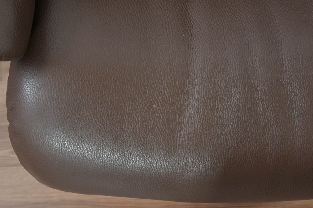 中古　美品　EKORNES(エコーネス)　本革　ストレスレス レノ クラシック(S)　包み込むような座り心地のリクライニングチェアとオットマンのセット　定価約45万円　(R-086249)