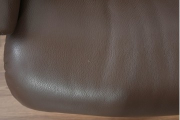 中古　美品　EKORNES(エコーネス)　本革　ストレスレス レノ クラシック(S)　包み込むような座り心地のリクライニングチェアとオットマンのセット　定価約45万円　(R-086249)