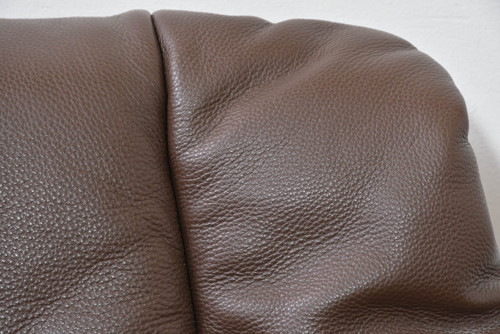 中古　美品　EKORNES(エコーネス)　本革　ストレスレス レノ クラシック(S)　包み込むような座り心地のリクライニングチェアとオットマンのセット　定価約45万円　(R-086249)