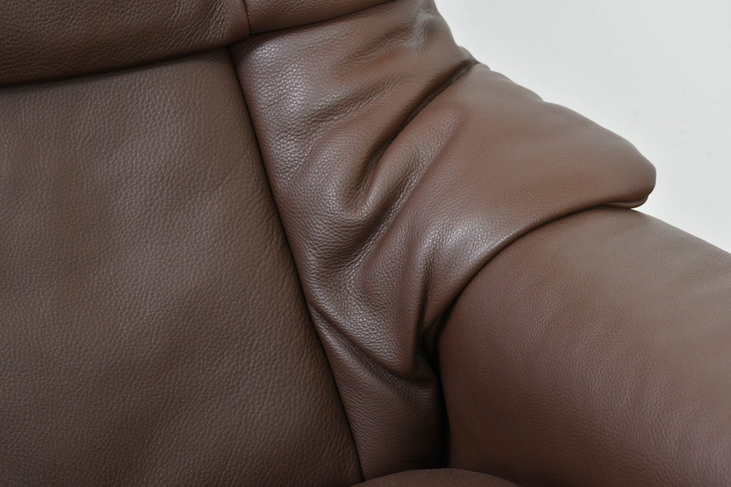 中古　美品　EKORNES(エコーネス)　本革　ストレスレス レノ クラシック(S)　包み込むような座り心地のリクライニングチェアとオットマンのセット　定価約45万円　(R-086249)