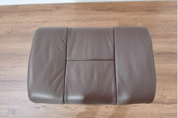 中古　美品　EKORNES(エコーネス)　本革　ストレスレス レノ クラシック(S)　包み込むような座り心地のリクライニングチェアとオットマンのセット　定価約45万円　(R-086249)