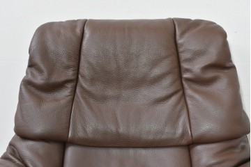 中古　美品　EKORNES(エコーネス)　本革　ストレスレス レノ クラシック(S)　包み込むような座り心地のリクライニングチェアとオットマンのセット　定価約45万円　(R-086249)