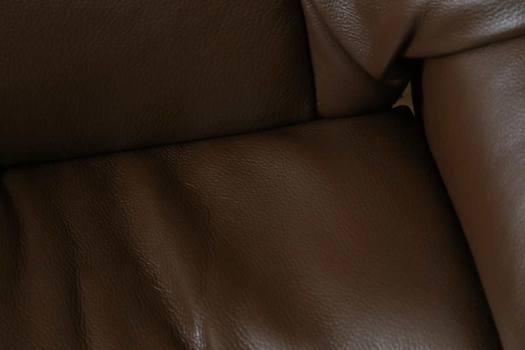 中古　美品　EKORNES(エコーネス)　本革　ストレスレス レノ クラシック(S)　包み込むような座り心地のリクライニングチェアとオットマンのセット　定価約45万円　(R-086249)