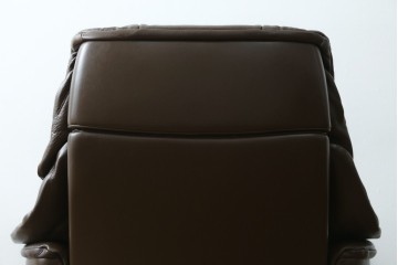 中古　美品　EKORNES(エコーネス)　本革　ストレスレス レノ クラシック(S)　包み込むような座り心地のリクライニングチェアとオットマンのセット　定価約45万円　(R-086249)