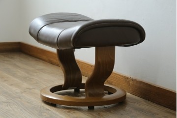 中古　美品　EKORNES(エコーネス)　本革　ストレスレス レノ クラシック(S)　包み込むような座り心地のリクライニングチェアとオットマンのセット　定価約45万円　(R-086249)